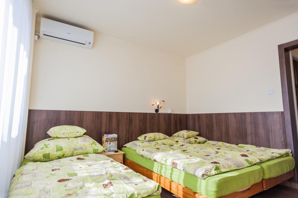 Milan Apartmanok Siofok Ngoại thất bức ảnh