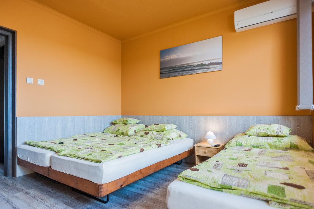Milan Apartmanok Siofok Ngoại thất bức ảnh