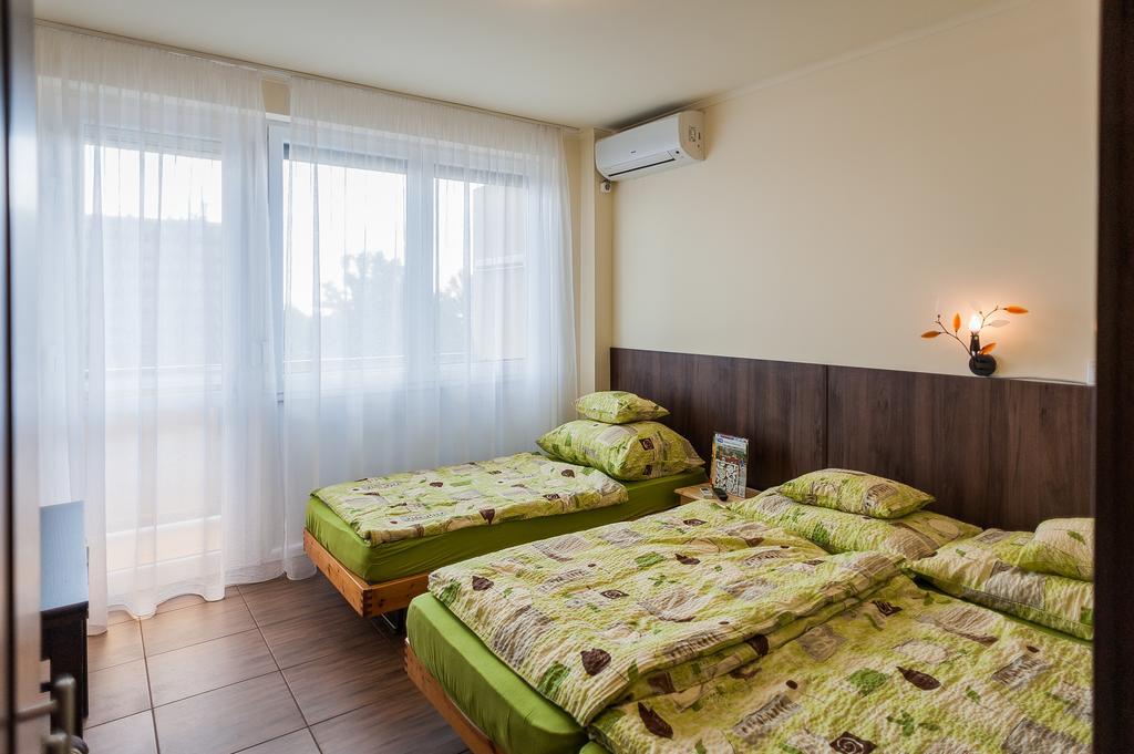 Milan Apartmanok Siofok Ngoại thất bức ảnh